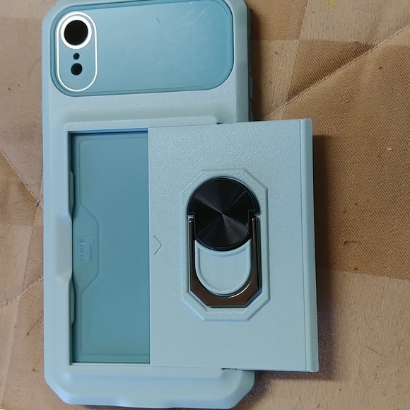 iPhone xr 6.1 screen saver and bumper. - Picture 3 of 3